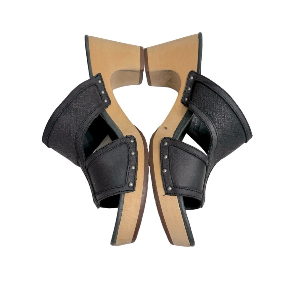UGG Issa mosaic wooden clogs s/n 3147 Sz 11‎ US